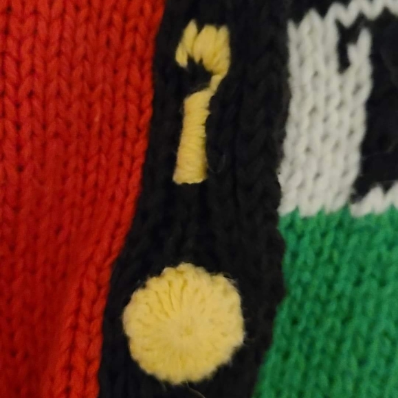 RARE Vintage The Eagle Eye Clue Sweater - Picture 14 of 14
